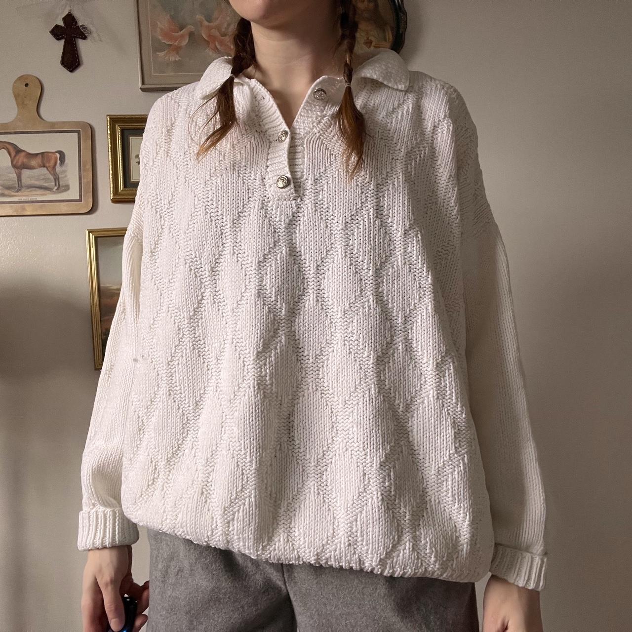 Slouchy textured white knit sweater (L)