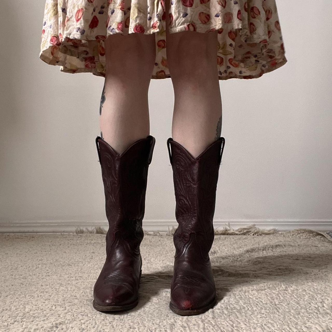 Burgundy leather cowboy boots (8)