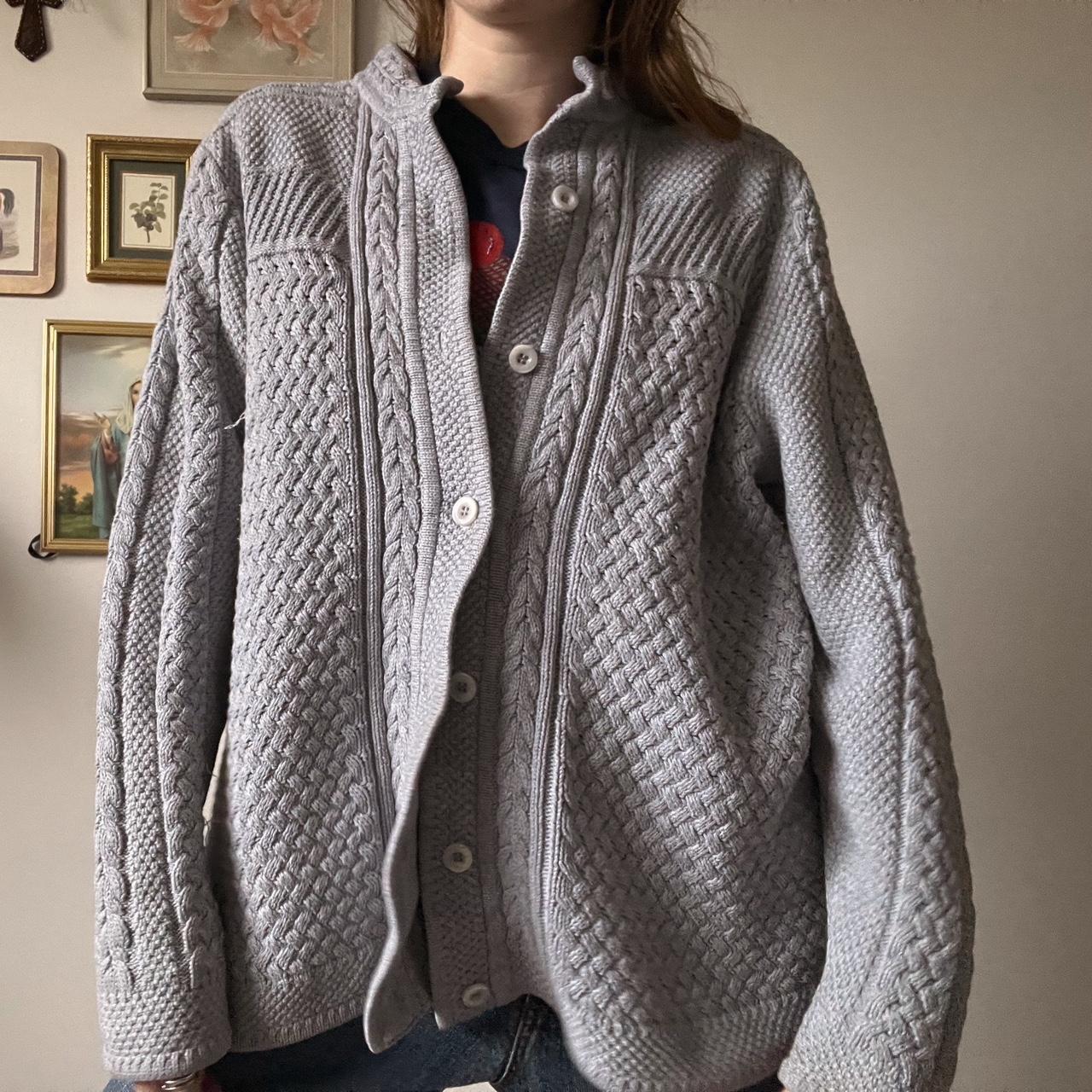 Grey cable knit cardigan (XL)