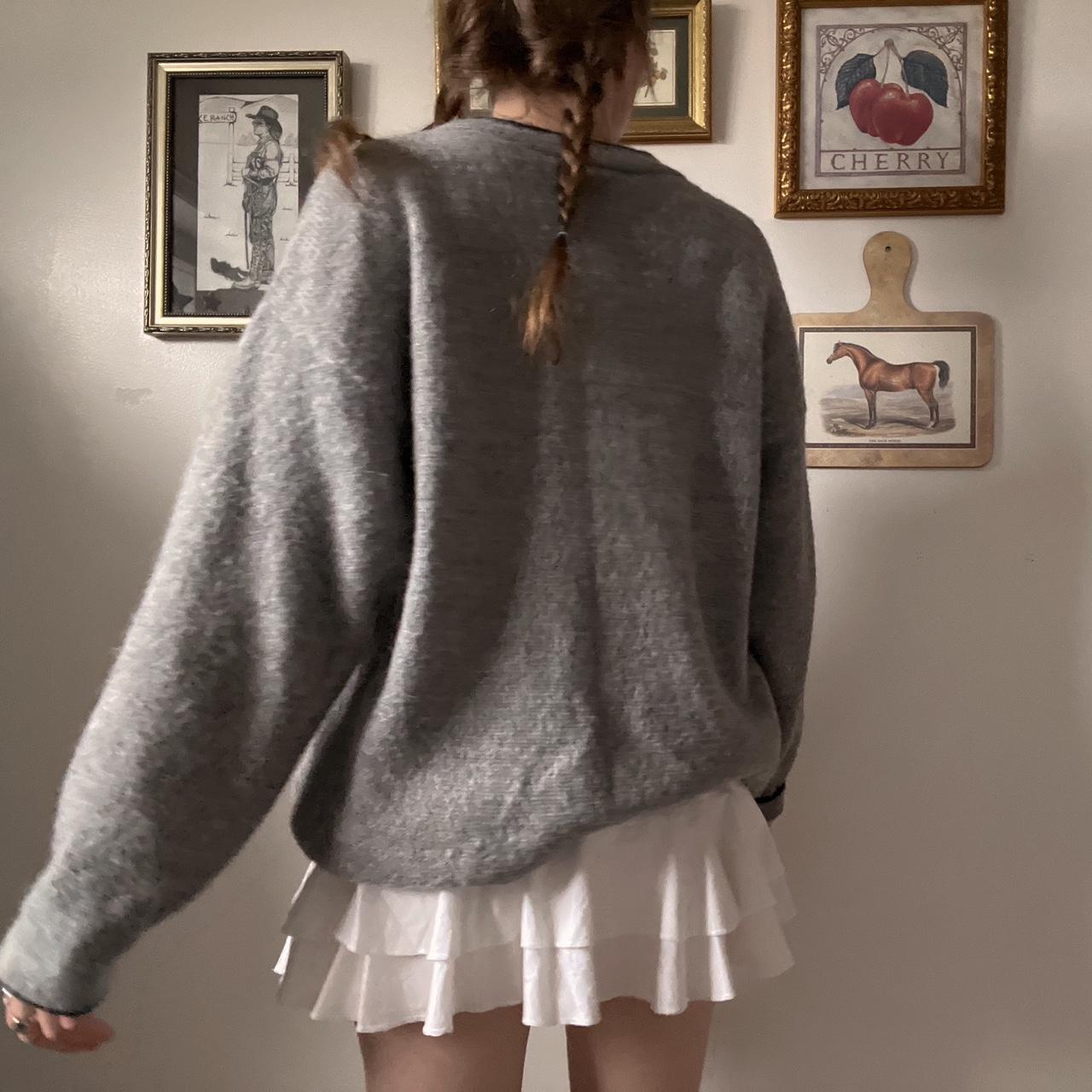 Grey skies wool knit sweater (L)