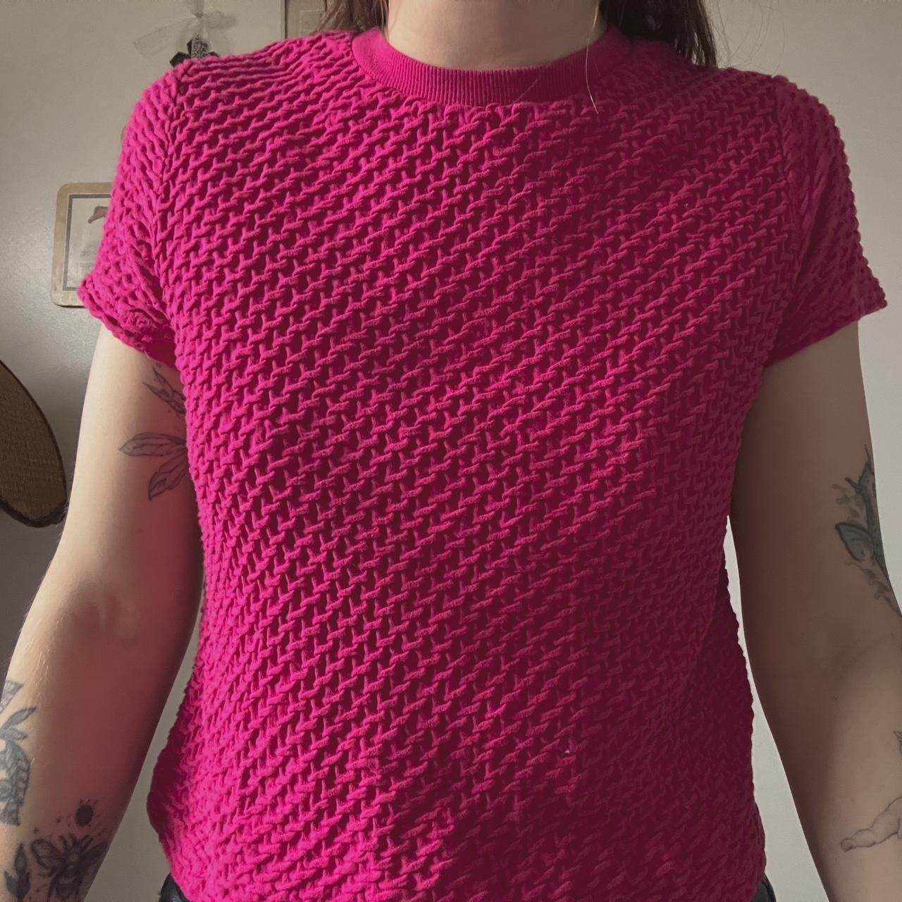 Hot pink textured baby tee (S/M)