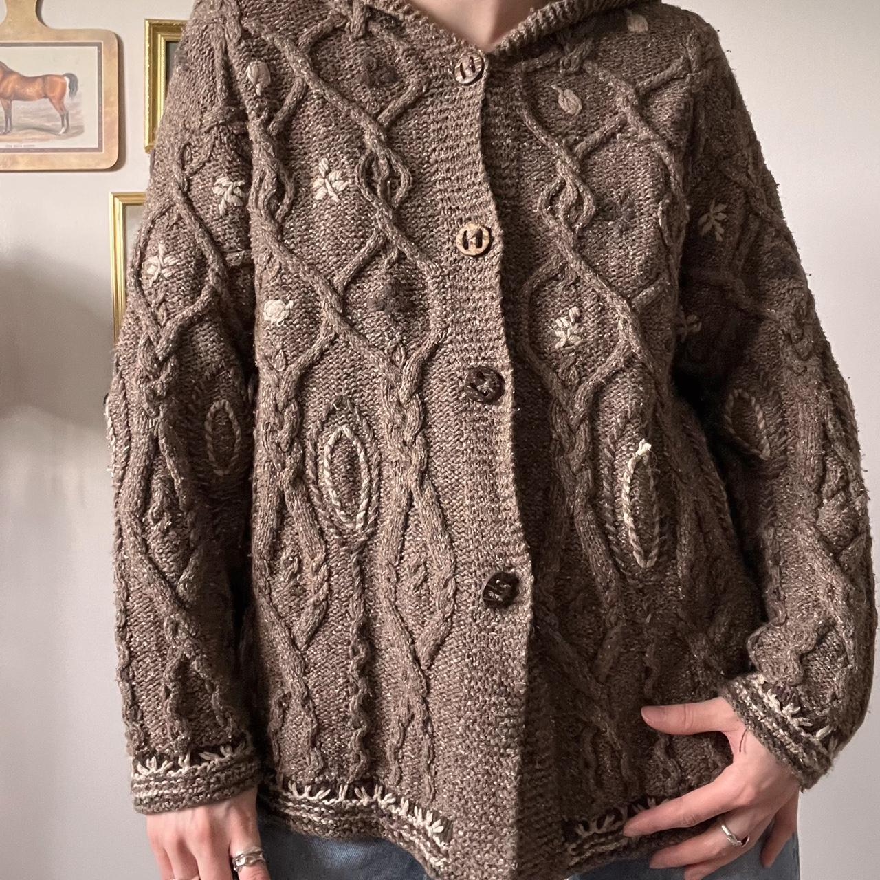 Vintage chunky knit flower cardigan (M)