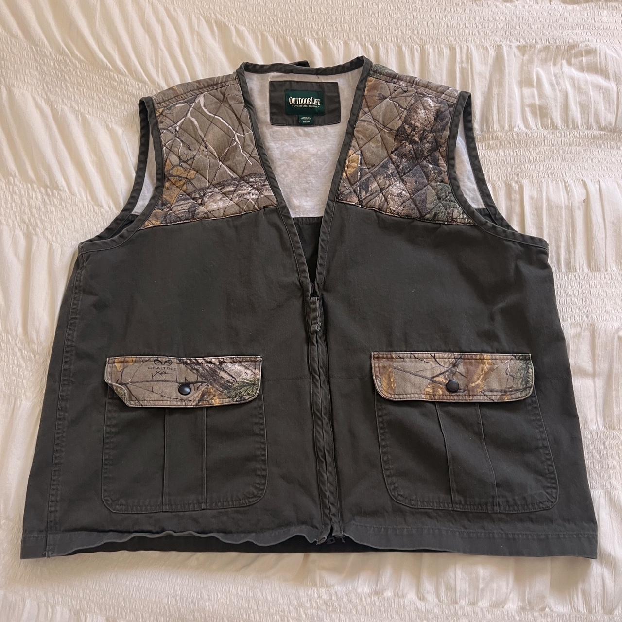 Realtree camo vest (XXL)