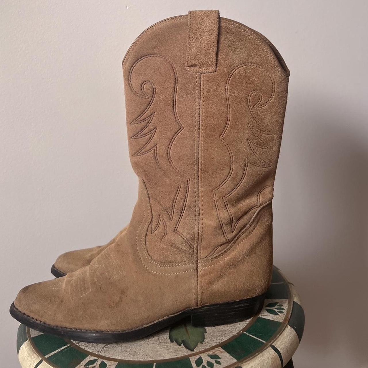 Tan suede cowboy boots (8)