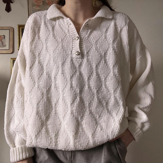 Slouchy textured white knit sweater (L)