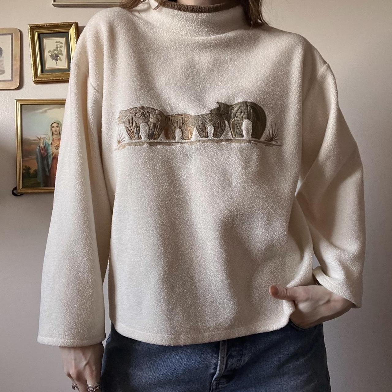 Cream fleece bear sweater (M)